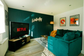 FreeParking,Contractors,Wifi, SmartTV